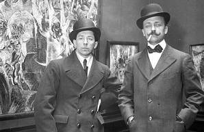Umberto Boccioni (left) and Filippo Tommaso Marinetti in 1910